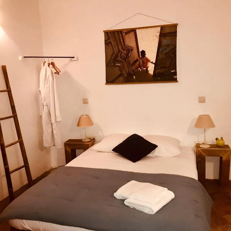 Bed and Breakfast Casa Migdia Sant Jordi Desvalls 3*,  Spanien