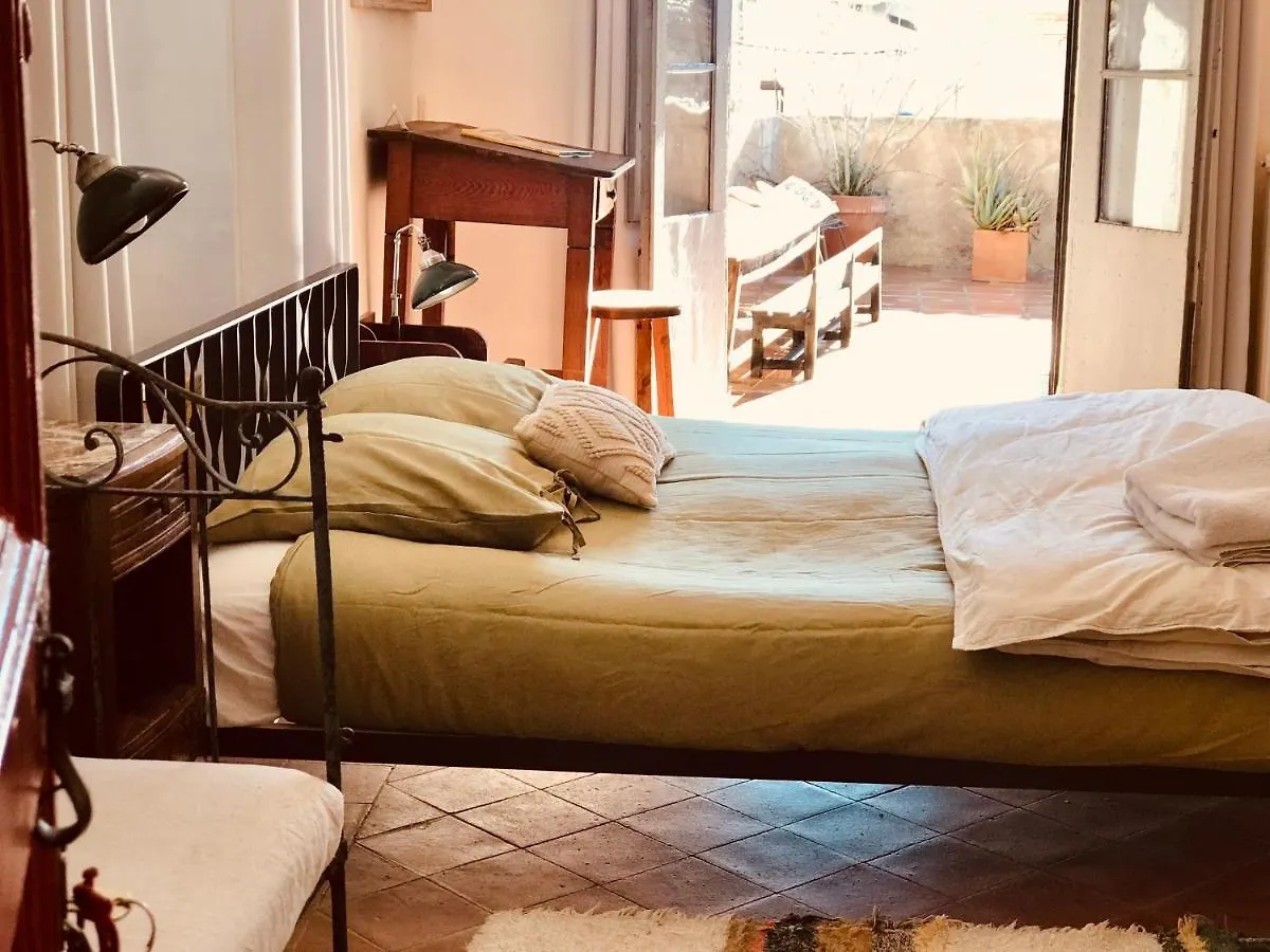 Bed and Breakfast Casa Migdia Sant Jordi Desvalls