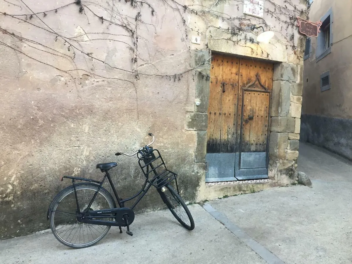 Casa Migdia Bed & Breakfast Sant Jordi Desvalls Spain